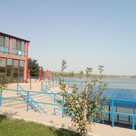 Complex Domneasca Hotel Seimeni Exterior photo